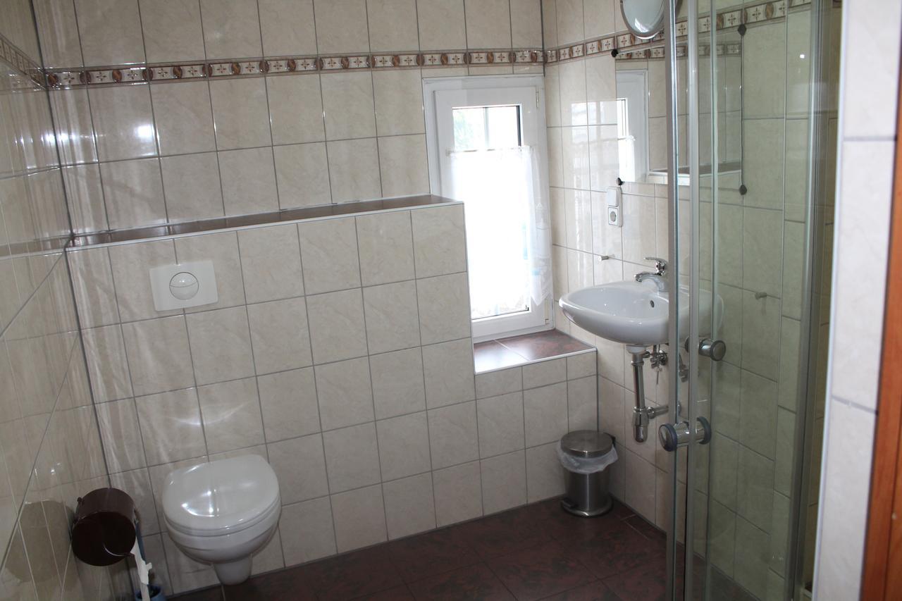 Zagroda Agroturystyczna Wiecha Mieroszow Ngoại thất bức ảnh