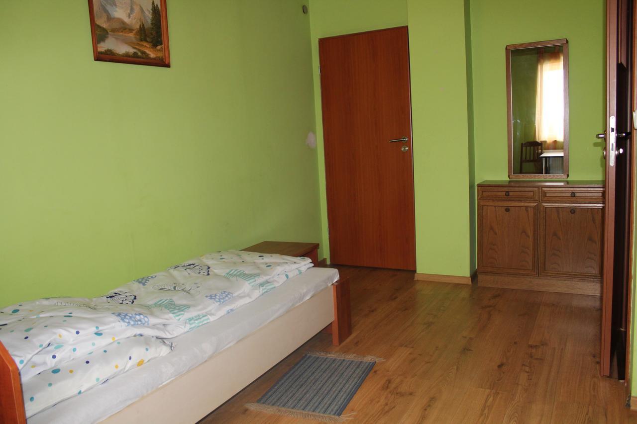 Zagroda Agroturystyczna Wiecha Mieroszow Ngoại thất bức ảnh